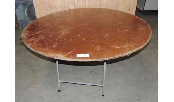 4 Ronde tafels v.v. Opklapbaar onderstel diameter circa 152cm.